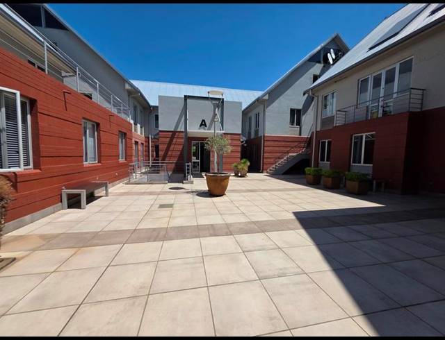 BUSINESS PROPERTY TO RENT IN FAERIE GLEN